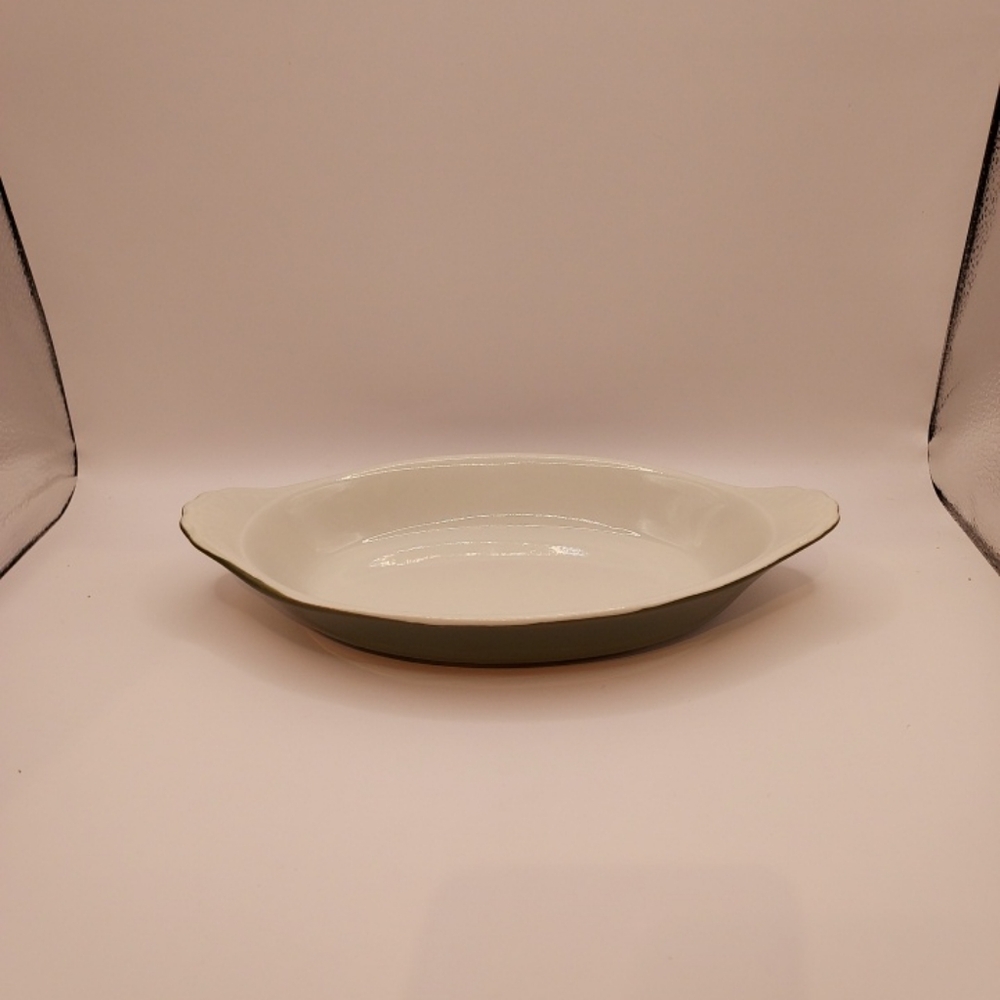 Vintage Hall USA 528 Green & White Casserole Au Gratin Baking Dish 9 1/2"